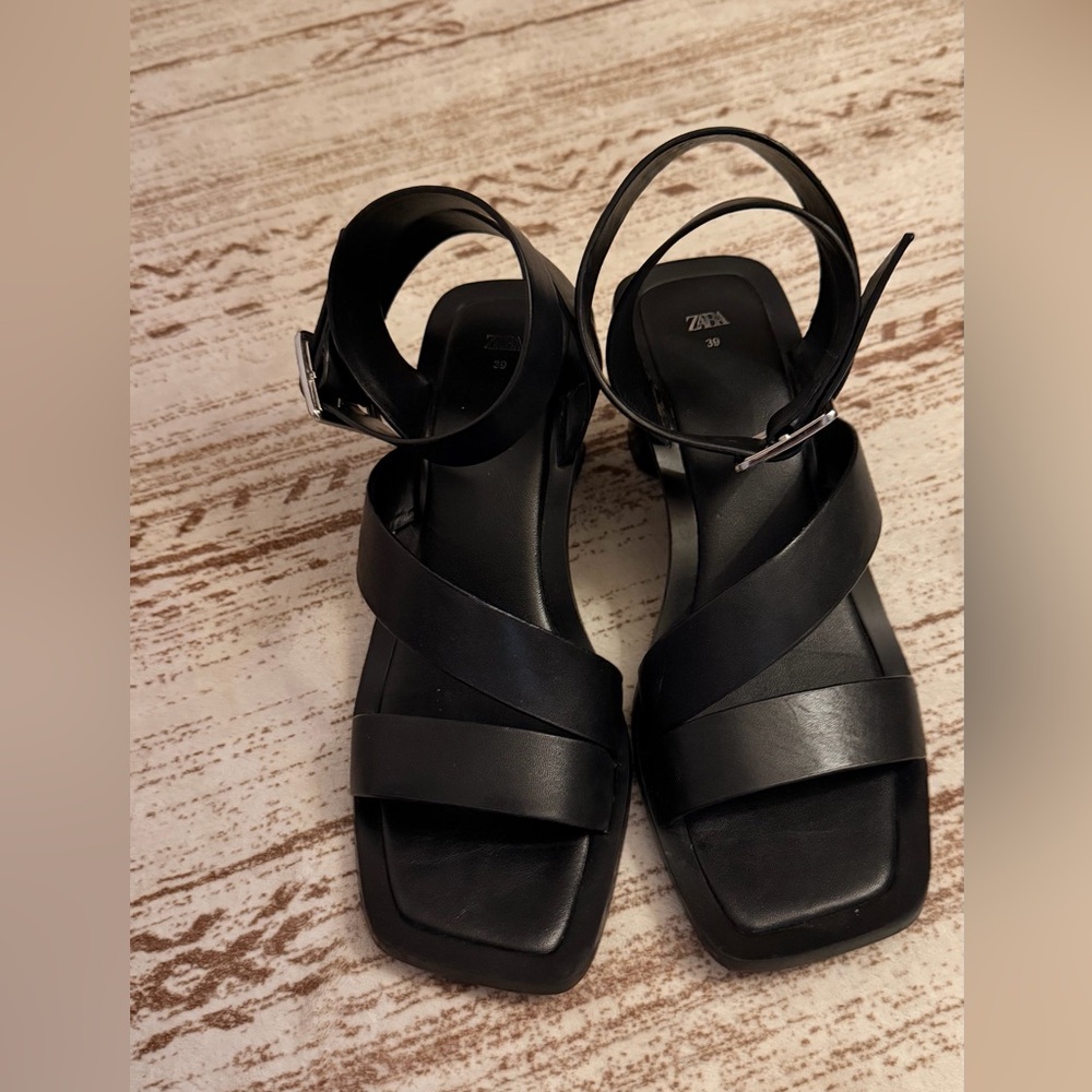 Zara Women's Elegant Black Sandals